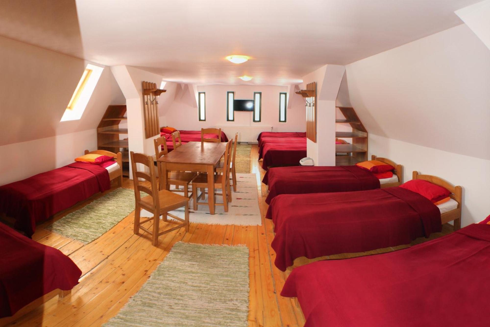 Sugo Panzio Madarasi Hargita Hotel Izvoare Екстериор снимка