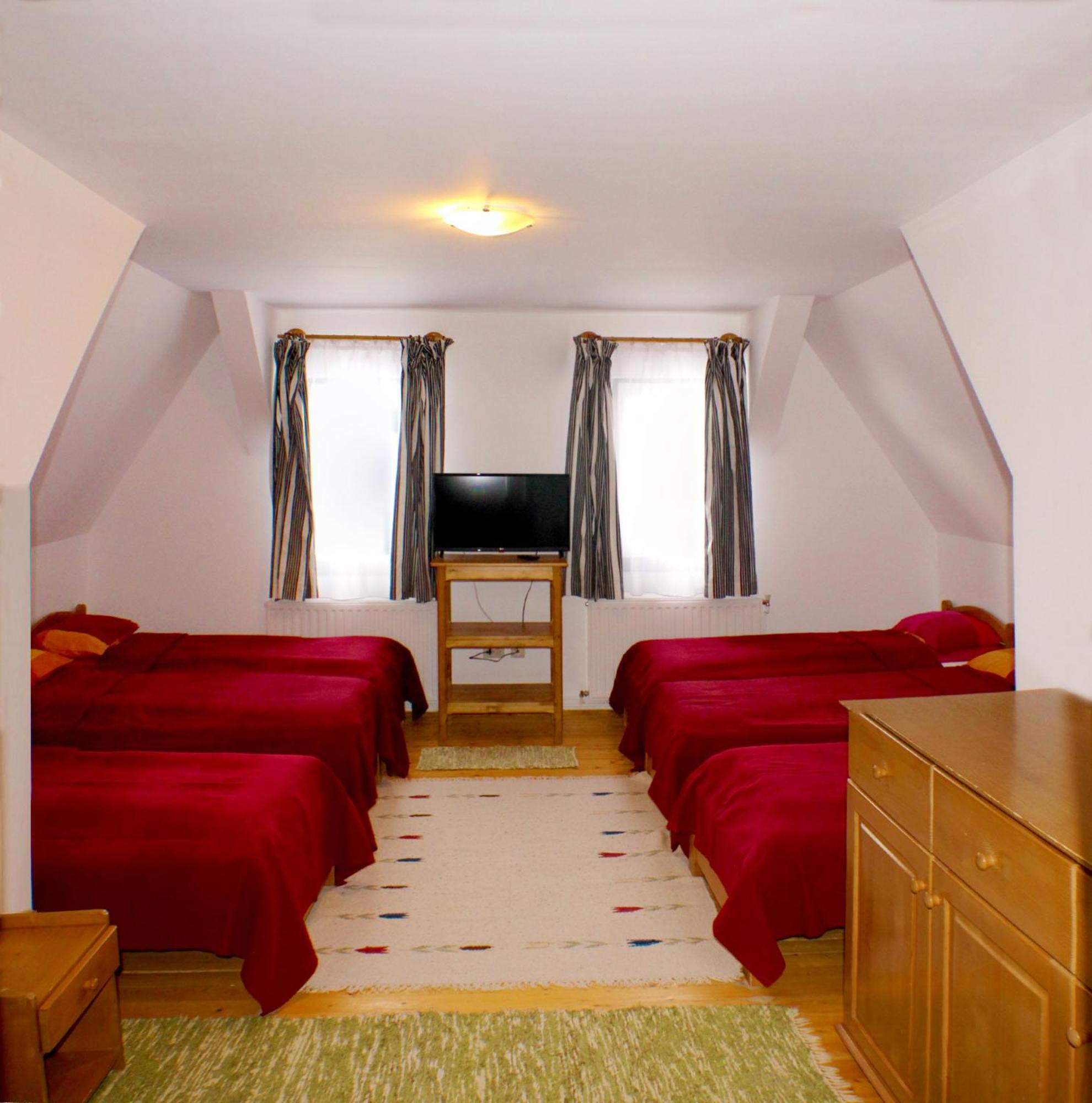 Sugo Panzio Madarasi Hargita Hotel Izvoare Екстериор снимка